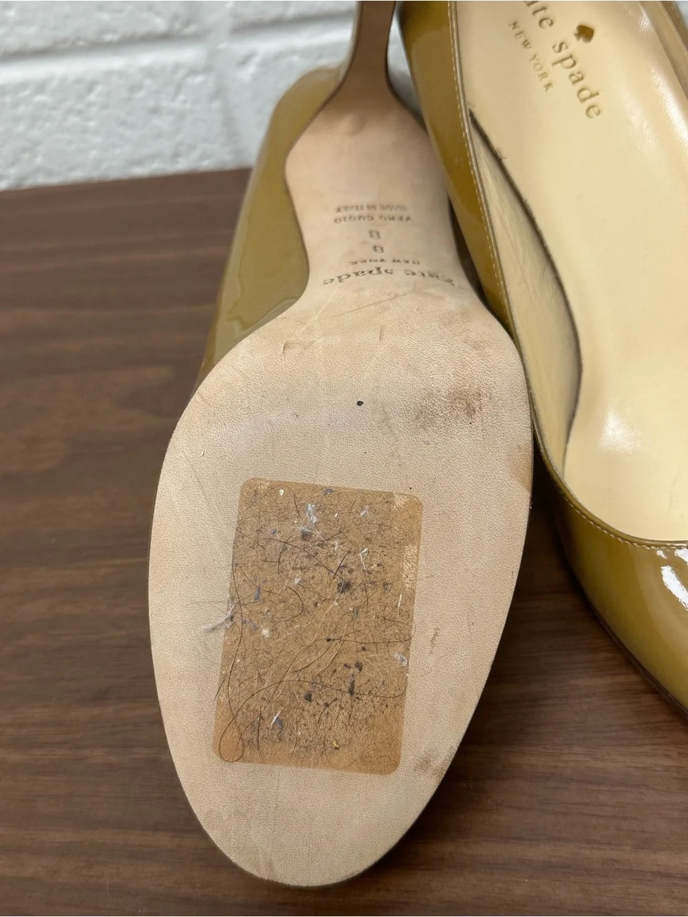 EUC Kate spade Classic Patent Leather Pump in Tan size 8B